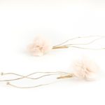 זוג סיכות גדולות פרחי משי עם ניצנים