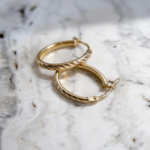 עגילי חישוק זהב