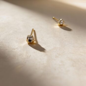 עגילים צמודים זהב